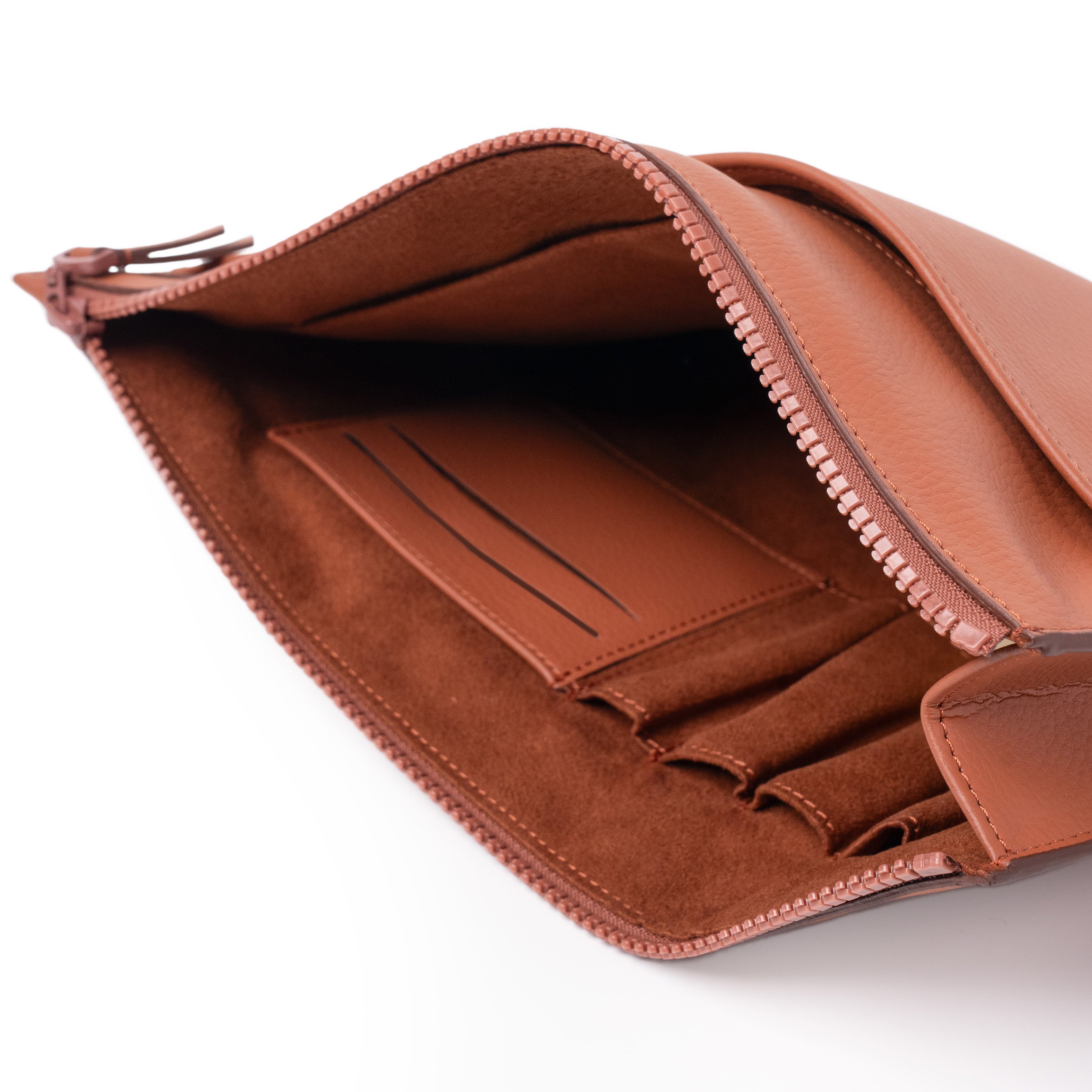 Clutch | Taba